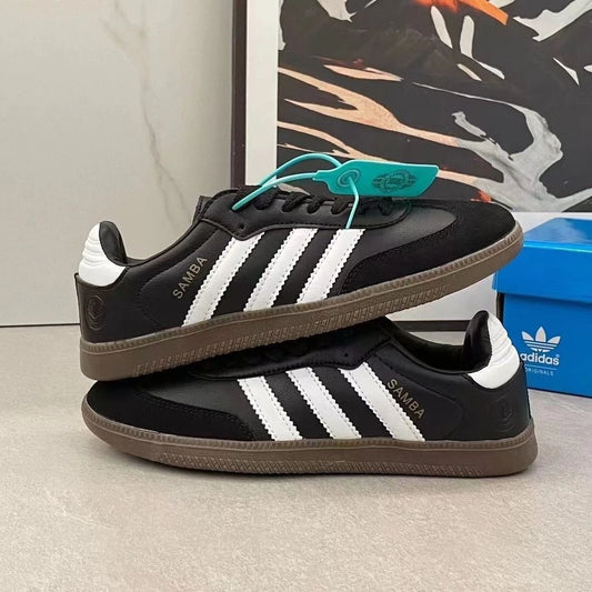 Adidas Samba Classic – Black & White